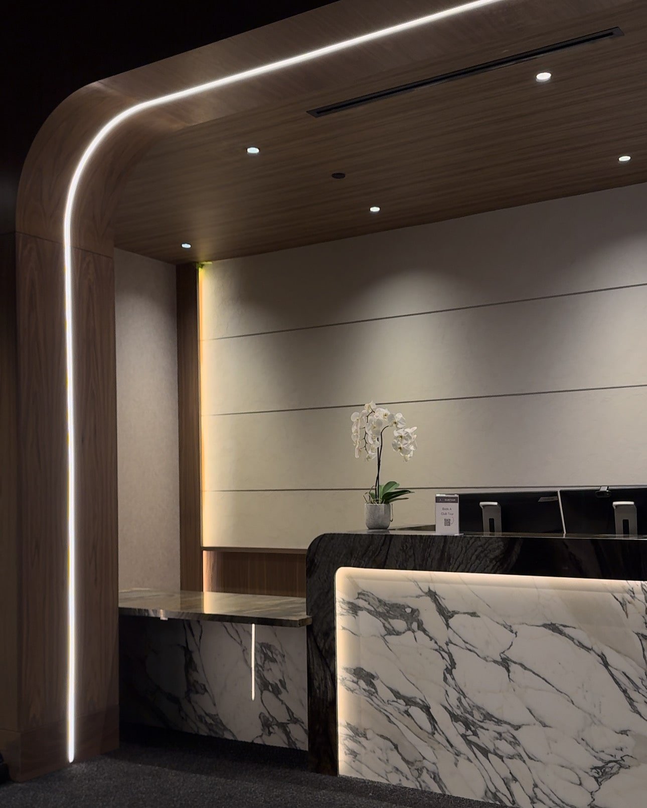 Commercial decorative finishes